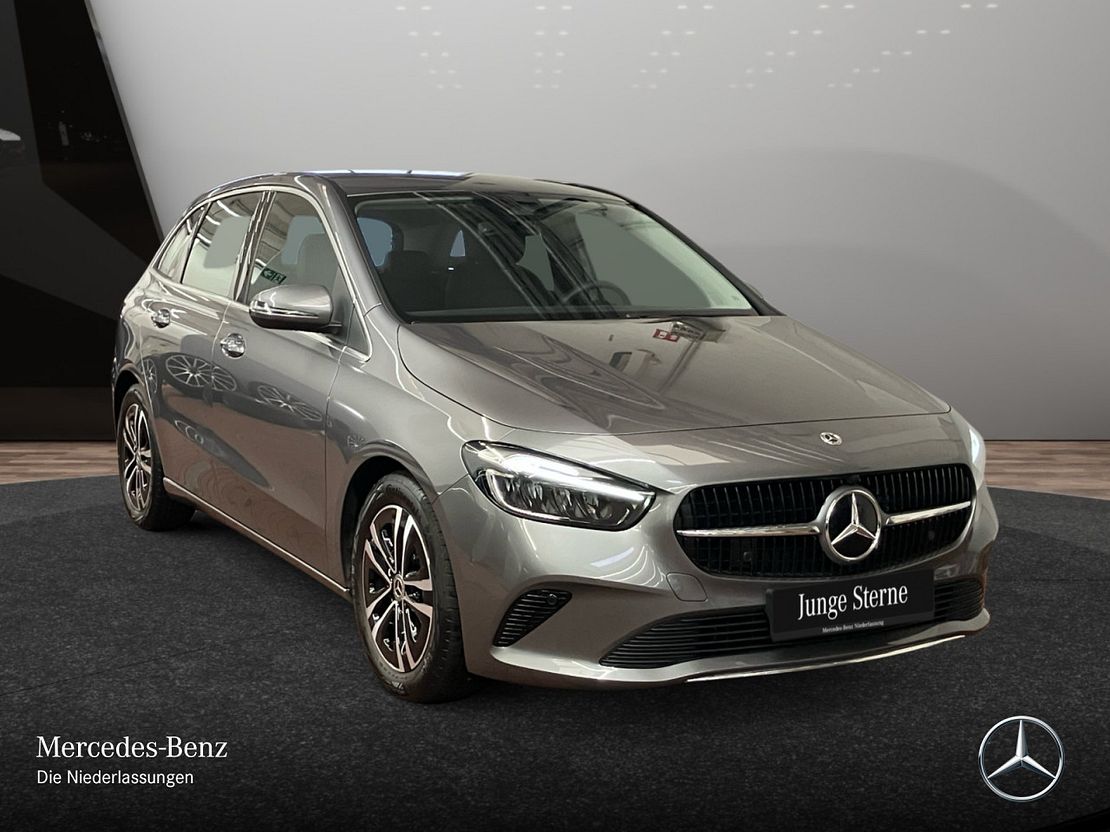 Mercedes-Benz B 180 Sedan