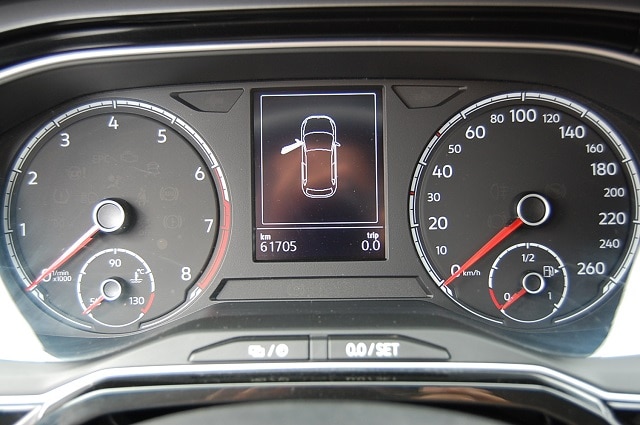 Volkswagen Polo Polo 1.0     CL   BT070 TSIM5F