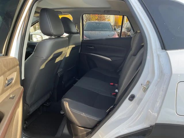 Suzuki S-Cross AllGrip Hybrid