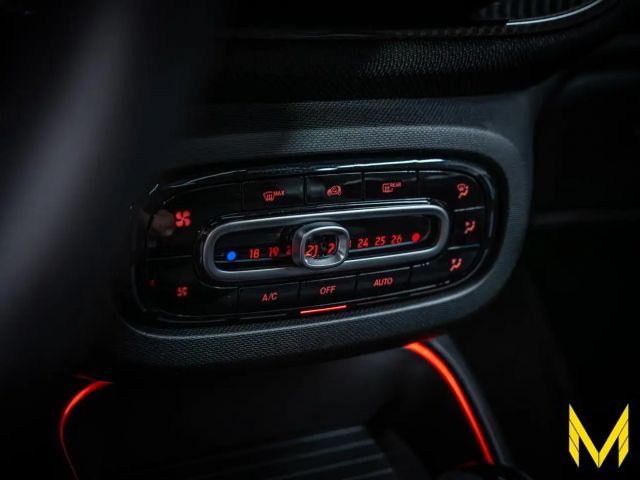 Smart EQ fortwo Coupe JBL Prime