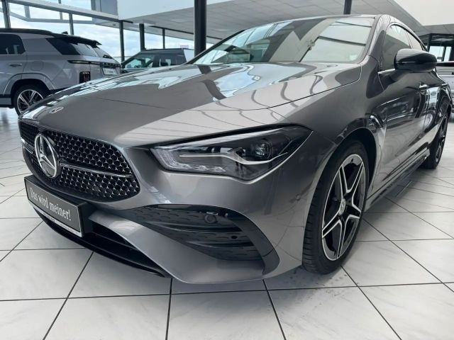 Mercedes-Benz CLA 200 AMG Line