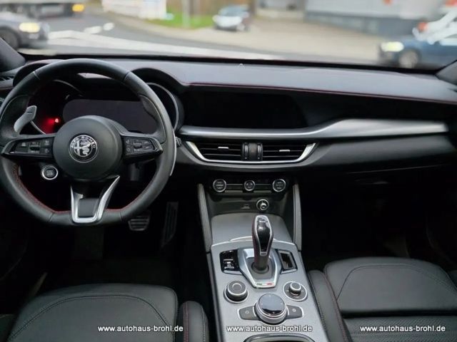 Alfa Romeo Stelvio Q4