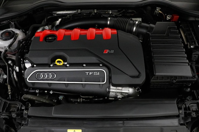 Audi TT RS Quattro Roadster S-Tronic