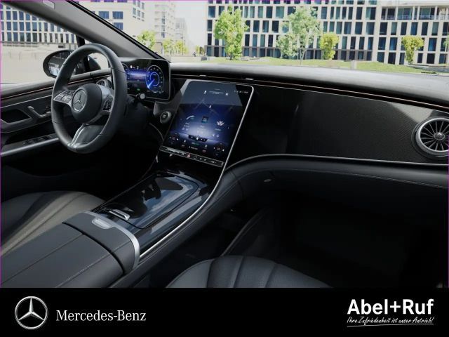 Mercedes-Benz EQE 300 AMG Line Sedan