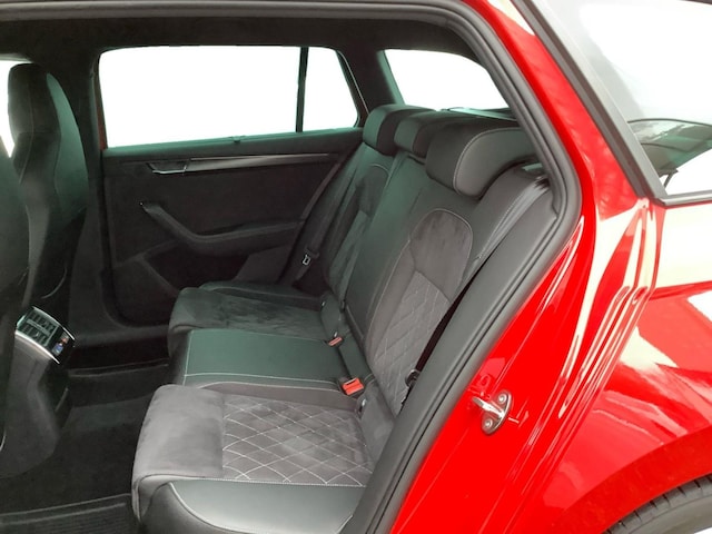 Skoda Superb 2.0 TSI 4x4 Combi Sportline