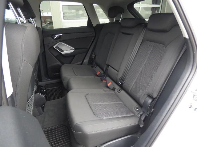 Audi Q3 35 TDI Quattro S-Tronic