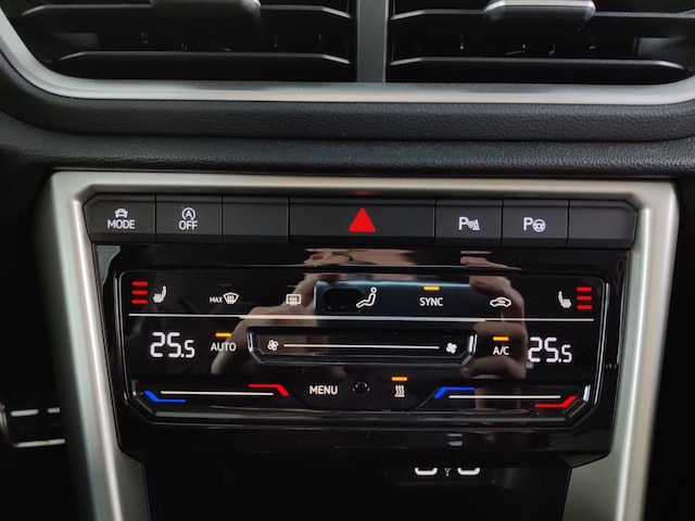 Volkswagen T-Roc 1.5 TSI DSG Move