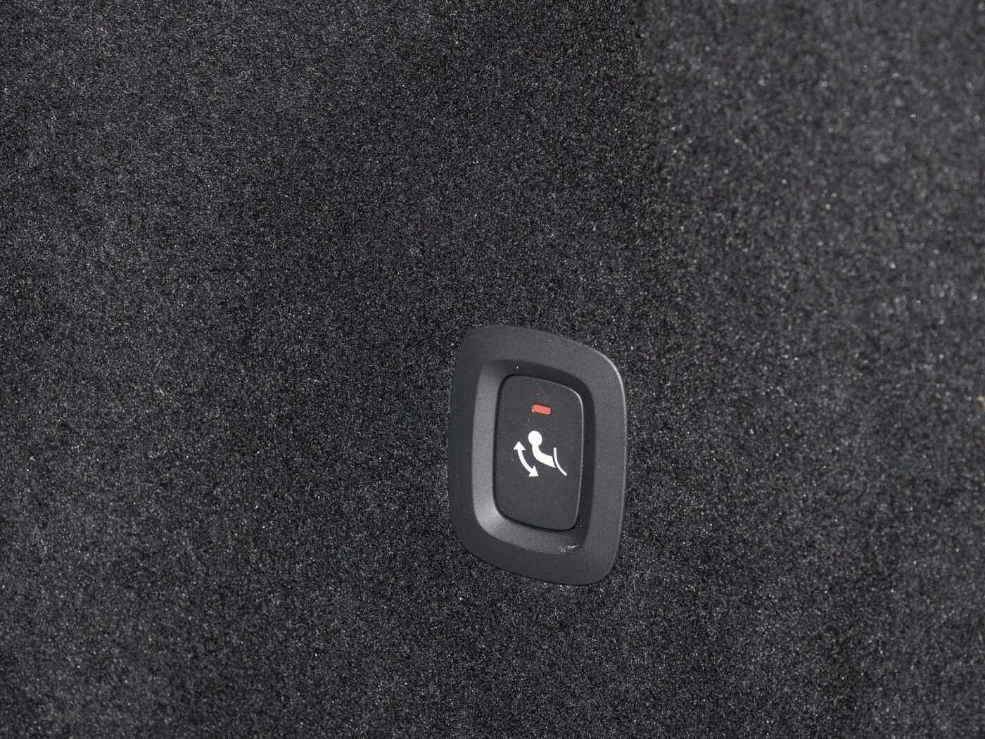 Volvo XC60 AWD Dark Recharge Ultimate