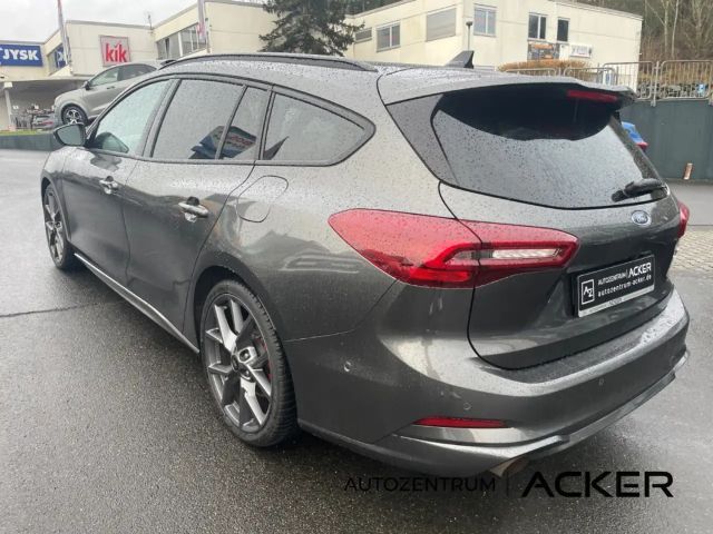 Ford Focus ST Line Wagon