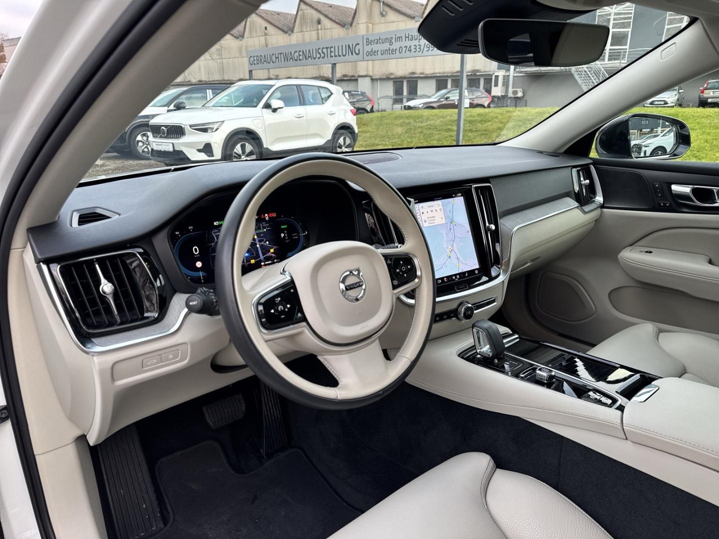 Volvo V60 AWD Dark Hybrid Plus Recharge