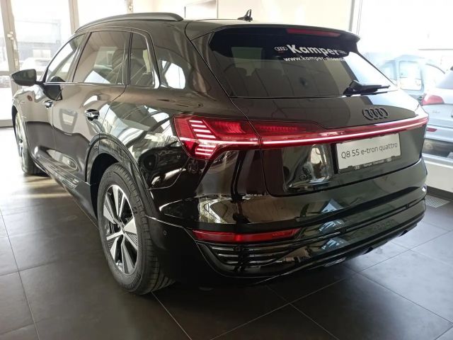 Audi Q8 e-tron 55 Business Quattro