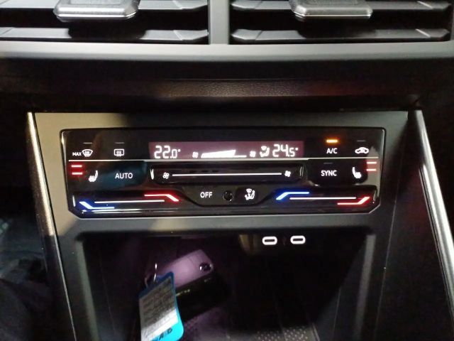 Volkswagen Taigo 1.0 TSI DSG Style