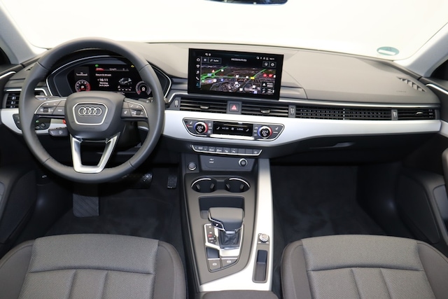 Audi A4 40 TFSI S-Tronic Sedan