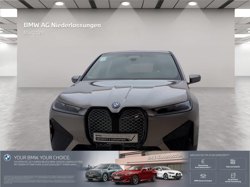 BMW iX xDrive50