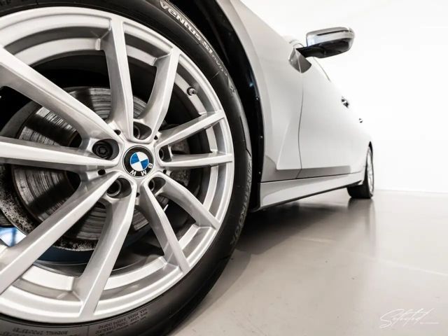 BMW 320 320d Touring xDrive