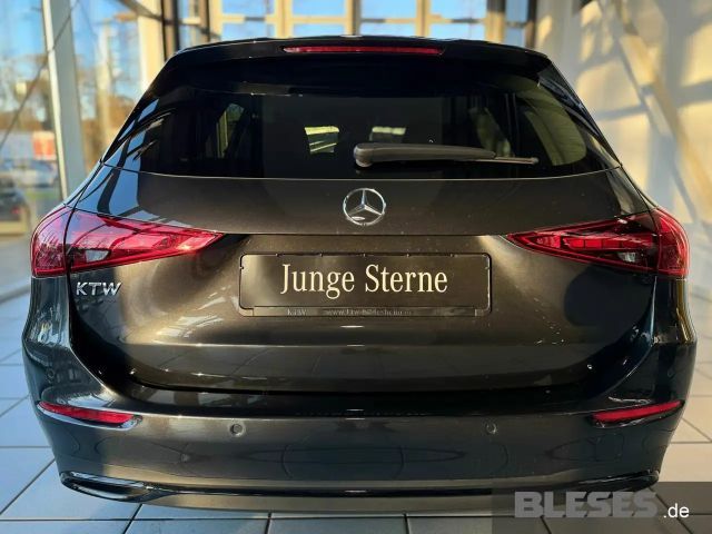 Mercedes-Benz C 180 AVANTGARDE Estate