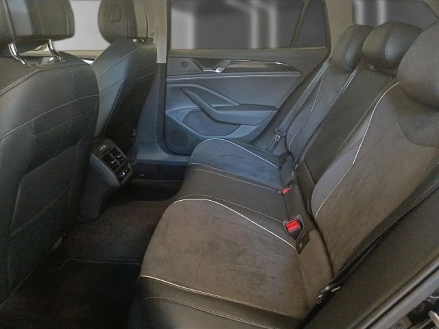 Volkswagen Passat 1.5 eTSI Business DSG