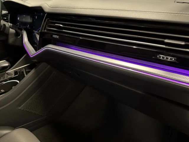 Volkswagen Touareg R-Line Style