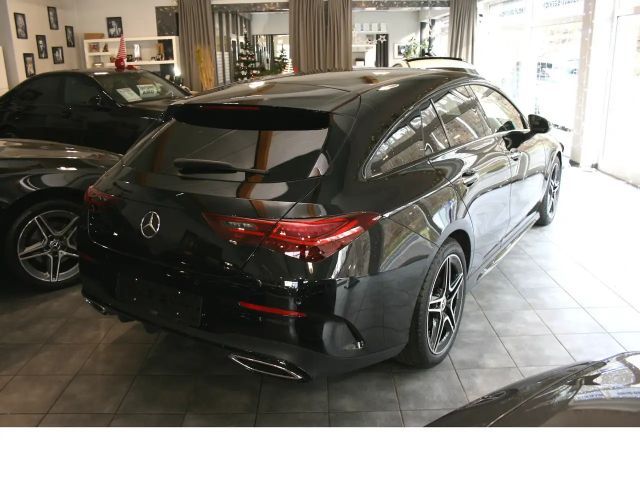 Mercedes-Benz CLA 200 AMG Line