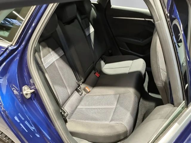 Audi A3 30 TFSI Sedan