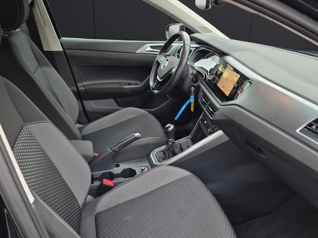 Volkswagen Polo Polo TSI Active Navi Climatronic PDC SH LM