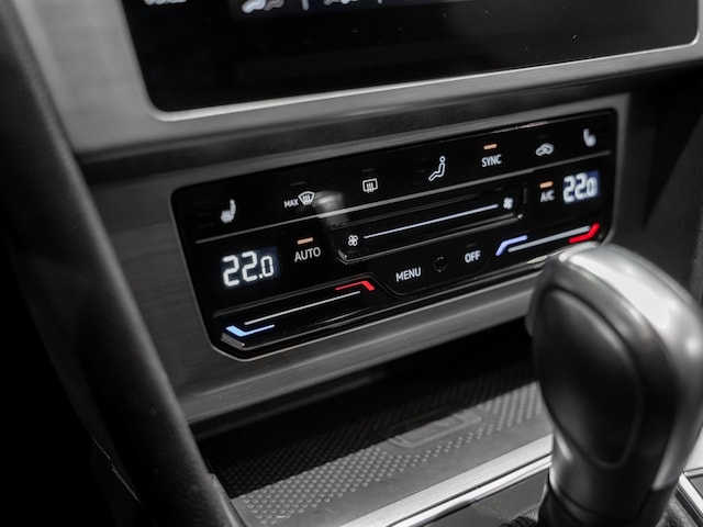 Volkswagen Passat 1.5 TSI DSG Variant