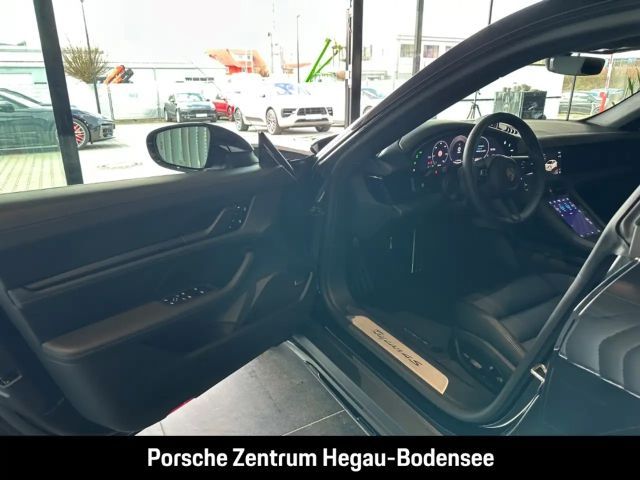 Porsche Taycan 4S Cross Turismo