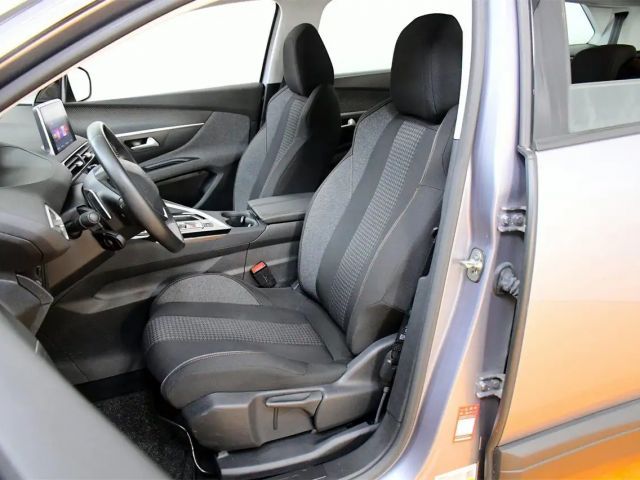 Peugeot 5008 Active Pack BlueHDi EAT8