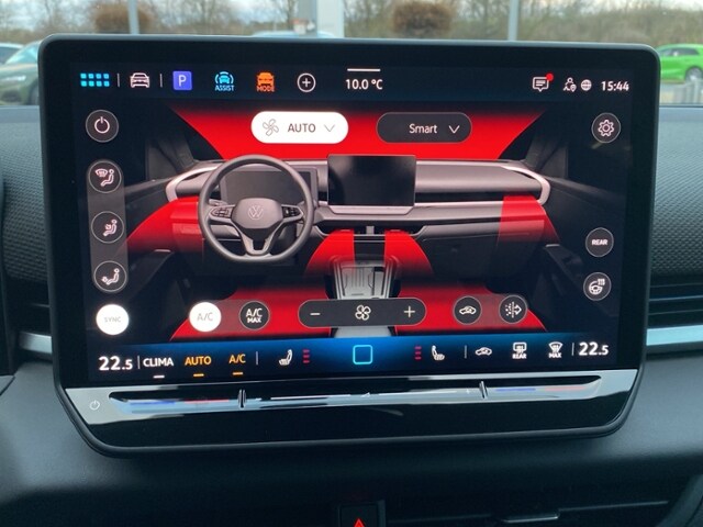 Volkswagen T-Roc 1.5 l eTSI +NEUES MODEL+MATRIX*NAVI