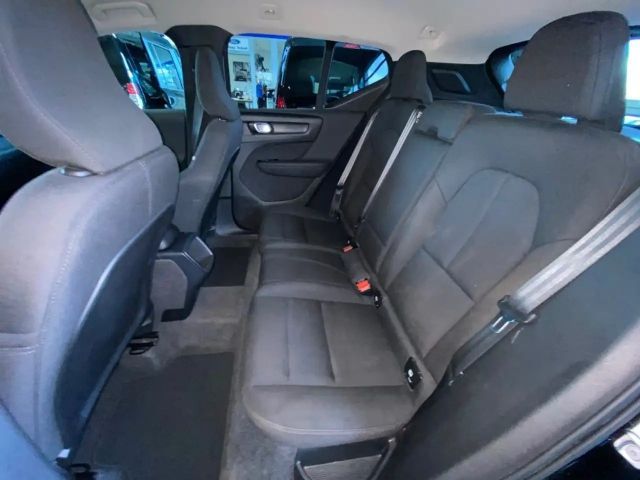 Volvo XC40 Core Momentum T3