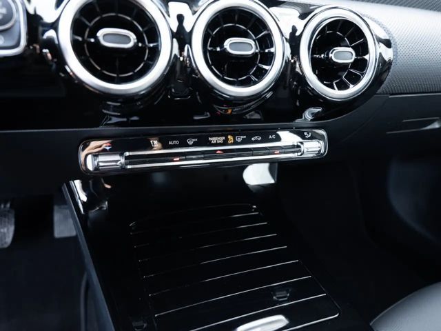 Mercedes-Benz A 180 Progressive