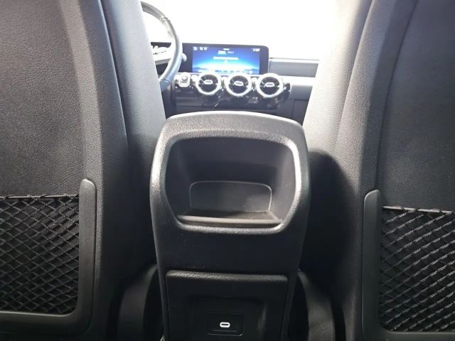 Mercedes-Benz A 180 Progressice Advanced Navi,Parkassi,VollLED