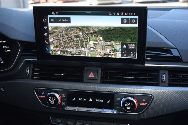 Audi RS4 Avant Quattro