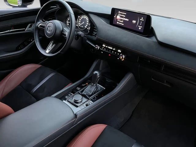 Mazda 3 5HB 2.0L G122 6AT 2WD NAGISA