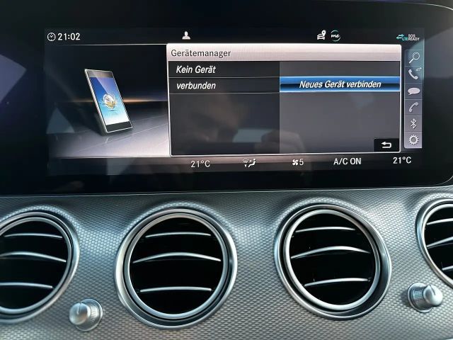 Mercedes-Benz E 200 AMG Line E 200 d Sedan