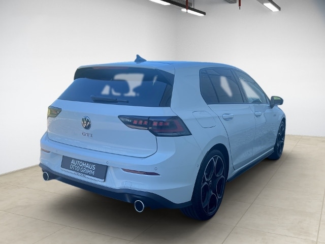 Volkswagen Golf 2.0 TSI DSG Golf VIII