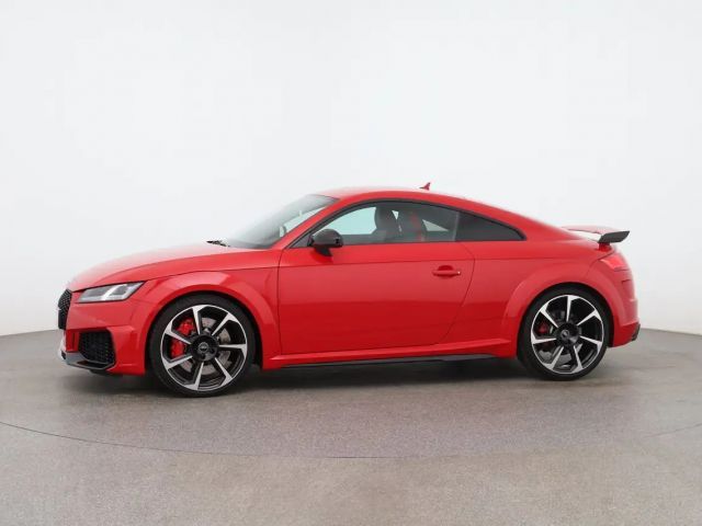 Audi RS Q3 Audi TT RS Coupé