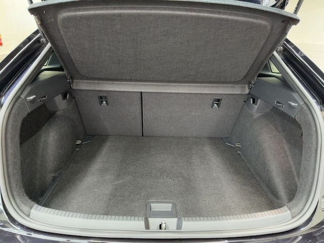 Volkswagen Taigo 1.5 TSI DSG R-Line