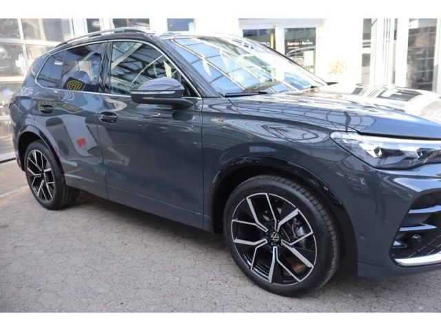 Volkswagen Tiguan 1.5 eTSI IQ.Drive R-Line