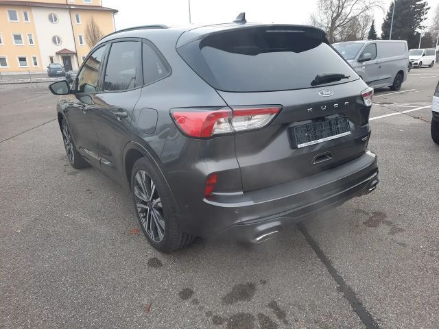 Ford Kuga Plug in Hybrid ST Line X