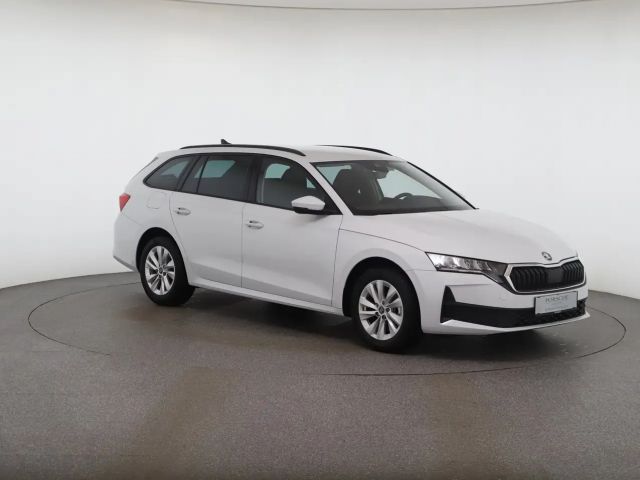 Skoda Octavia Essence TSI