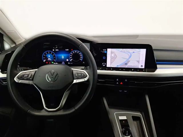 Volkswagen Golf 1.5 eTSI DSG Life