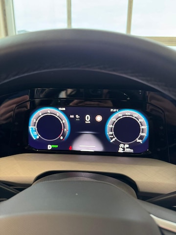 Volkswagen Golf 1.5 eTSI DSG