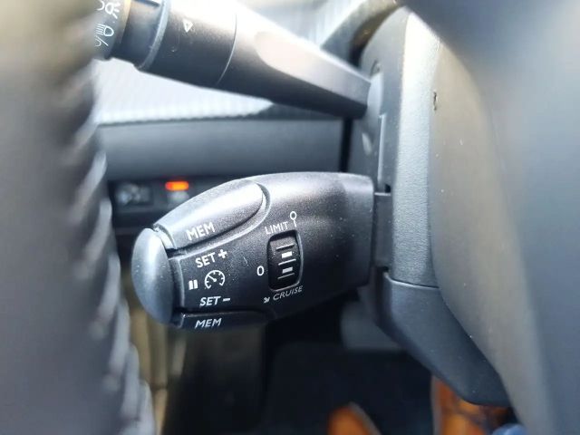 Peugeot E-208 Allure Pack