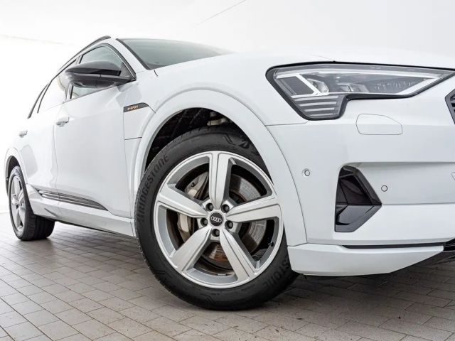 Audi e-tron 50