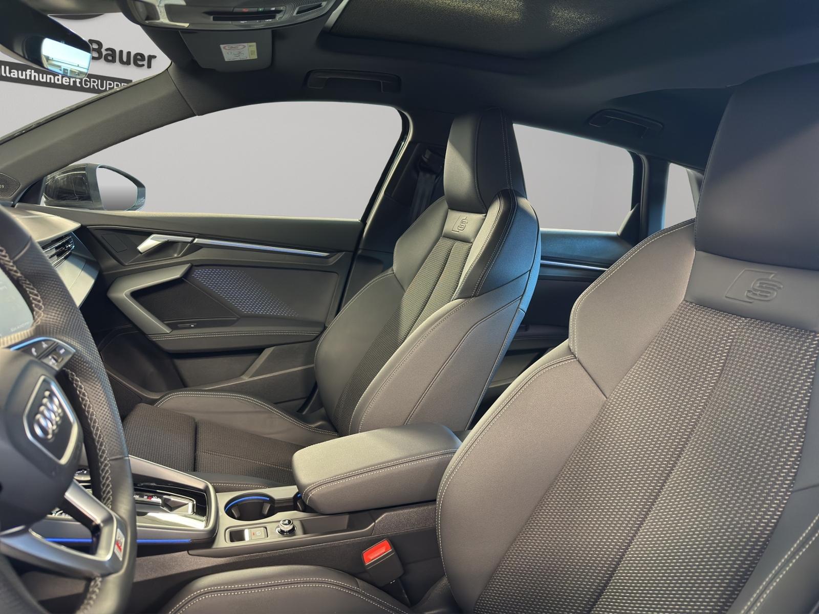 Audi A3 35 TFSI S-Line Sedan Sportback