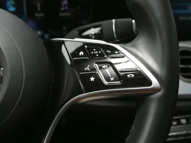 Mercedes-Benz E 200 AVANTGARDE E 200 d Estate