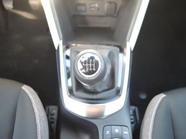 Mazda 2 Exclusive-line