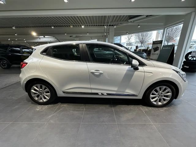 Renault Clio E-Tech Intens