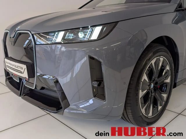 BMW iX xDrive45